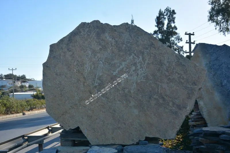 Masalık Kayrak Taşı
